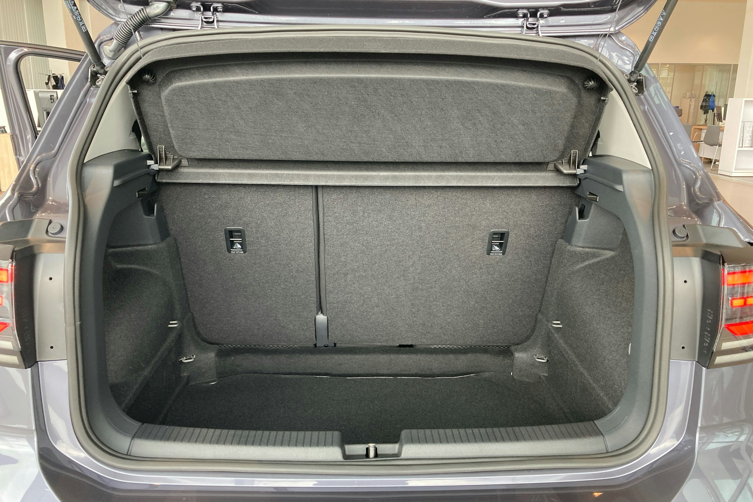 harmaa Volkswagen T-Cross 2025 kuva 16.
