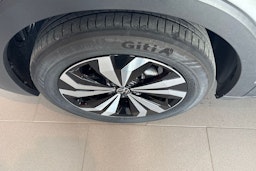 harmaa Volkswagen T-Cross 2025 kuva 10.