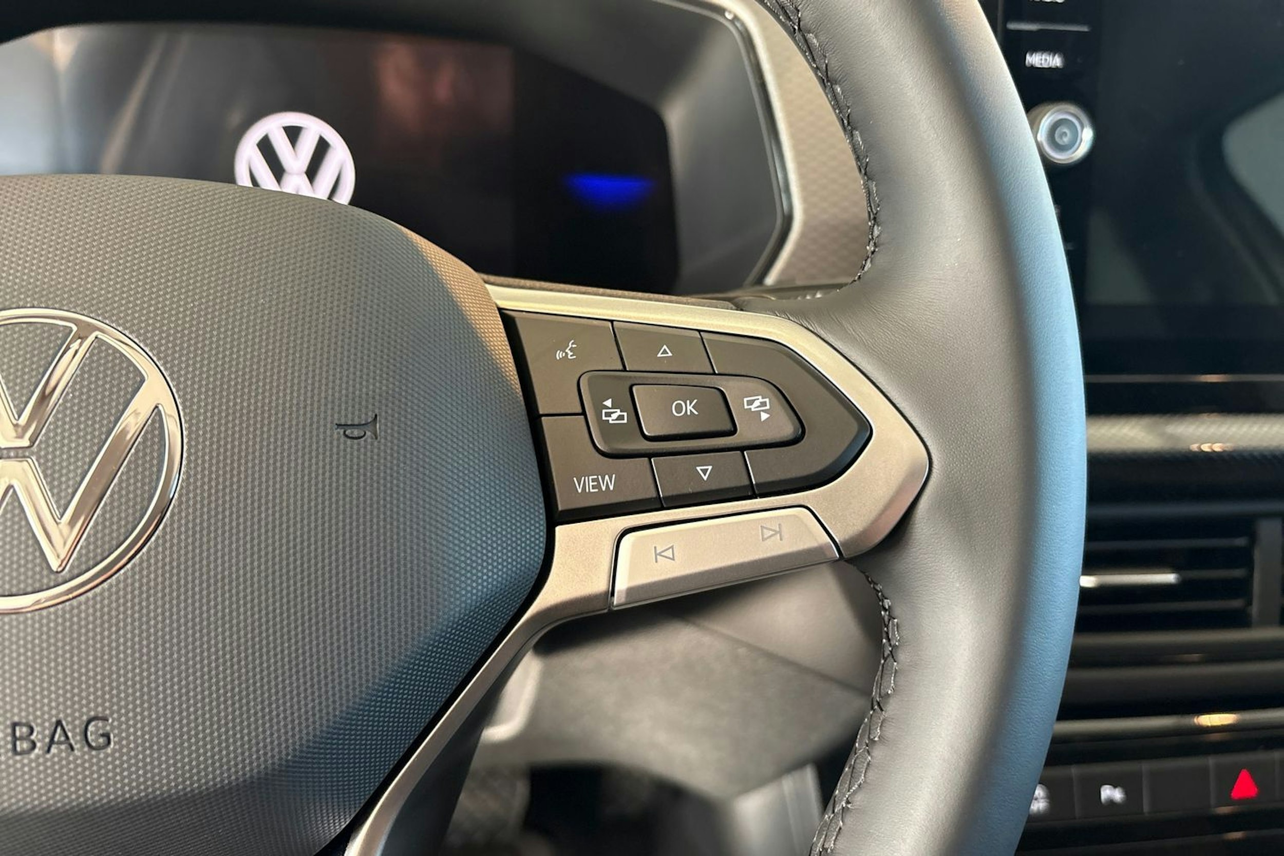 harmaa Volkswagen T-Cross 2025 kuva 14.