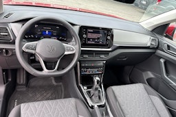 punainen Volkswagen T-Cross 2025 kuva 7.