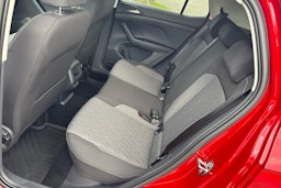punainen Volkswagen T-Cross 2025 kuva 8.
