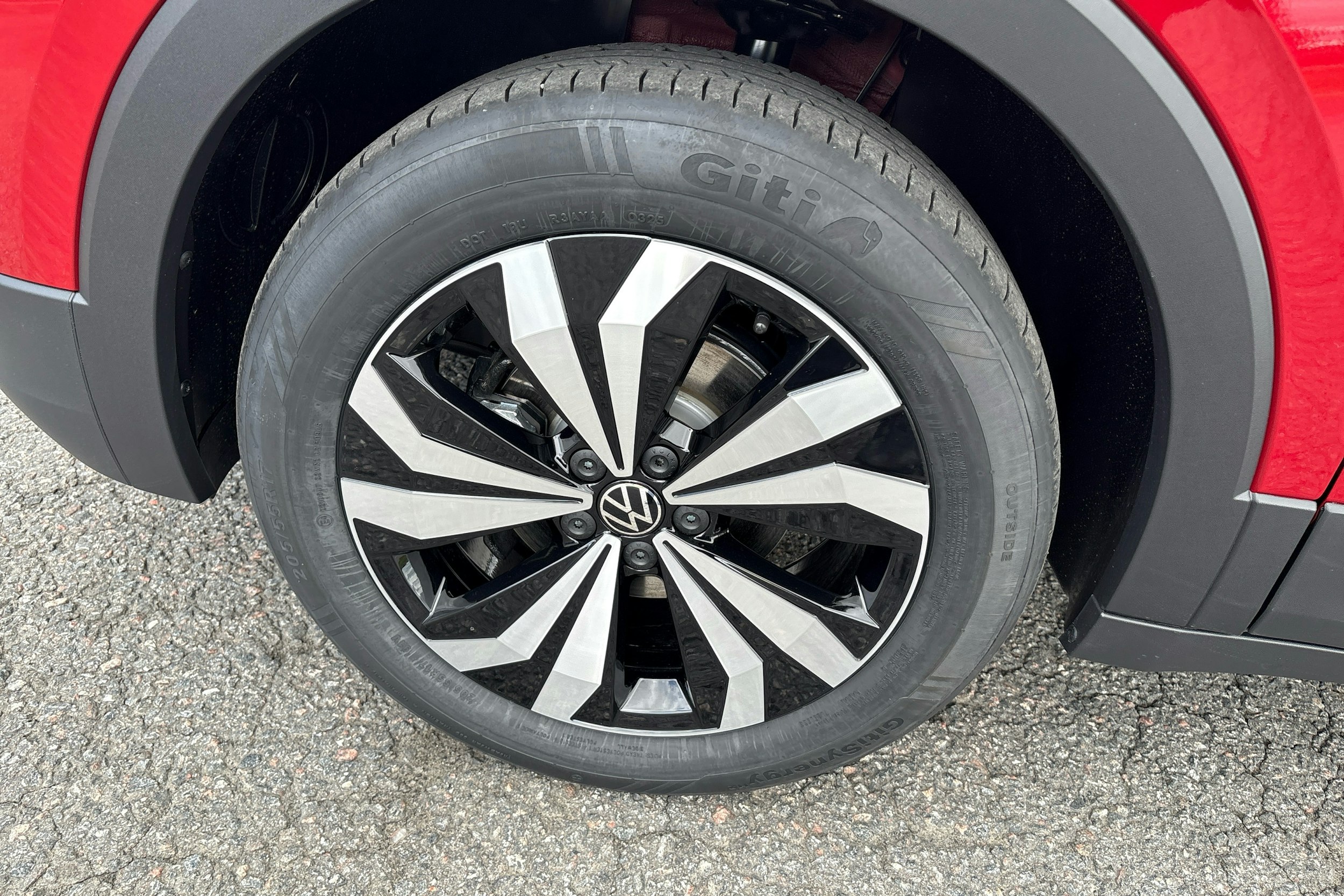 punainen Volkswagen T-Cross 2025 kuva 9.