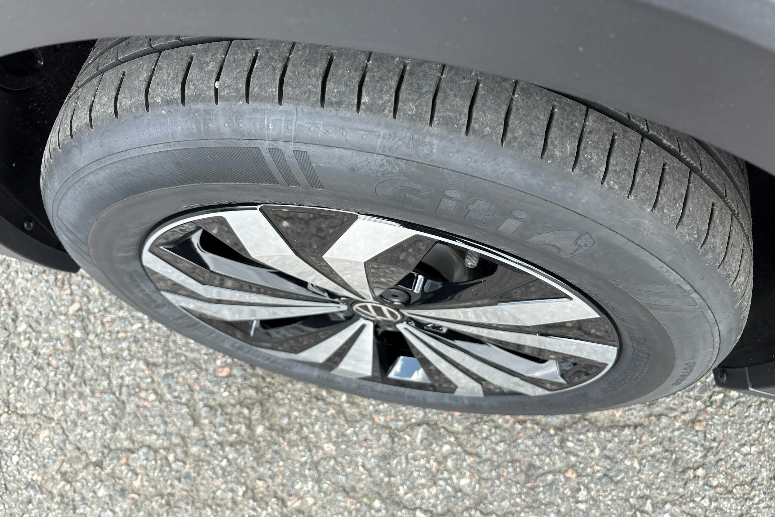punainen Volkswagen T-Cross 2025 kuva 10.