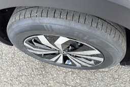 punainen Volkswagen T-Cross 2025 kuva 10.