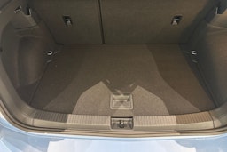 sininen Volkswagen T-Cross 2025 kuva 13.
