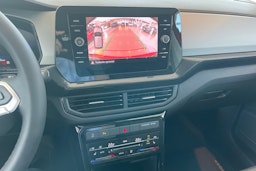 punainen Volkswagen T-Cross 2025 kuva 11.