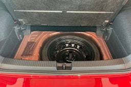 punainen Volkswagen T-Cross 2025 kuva 14.