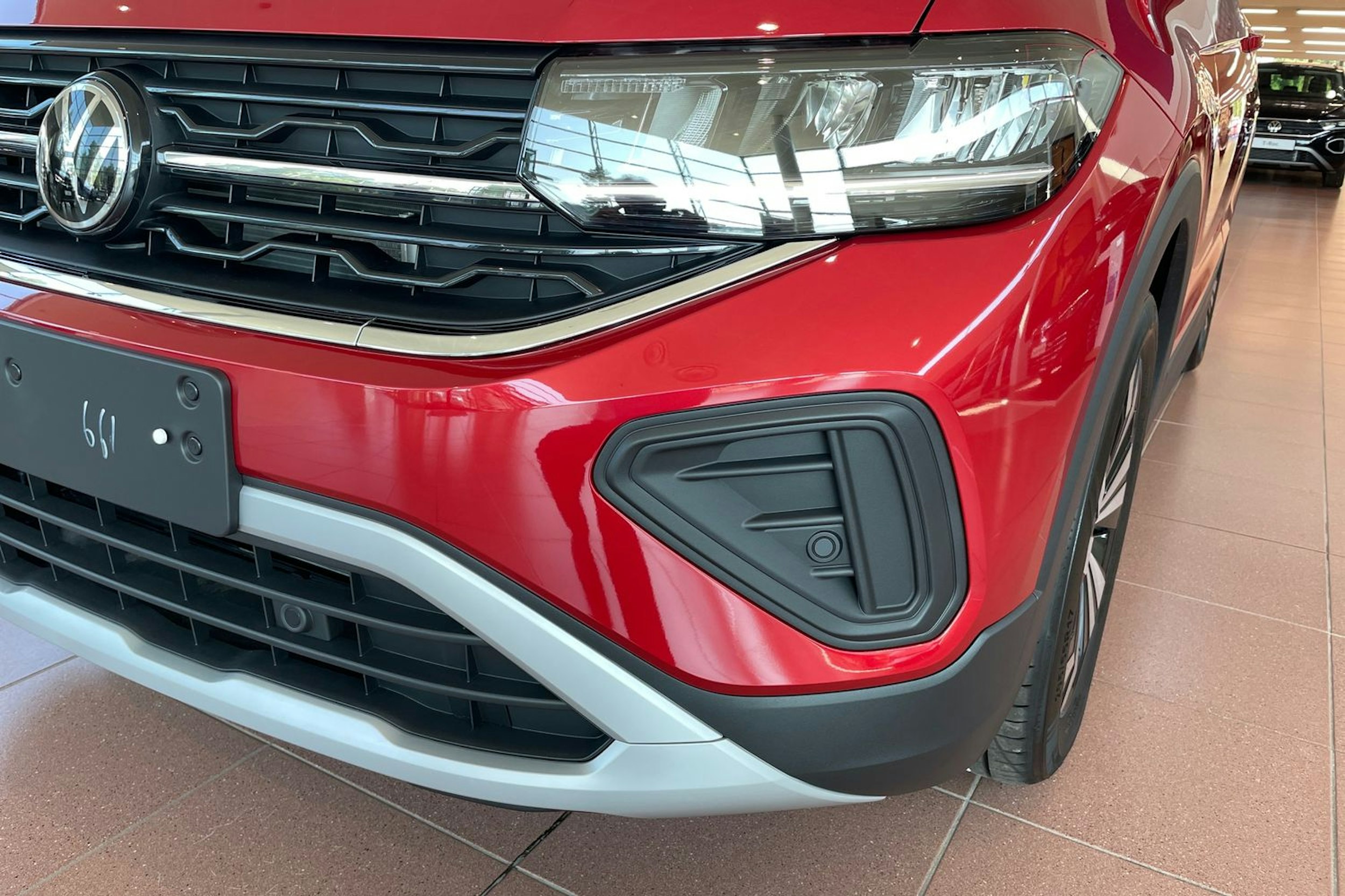 punainen Volkswagen T-Cross 2025 kuva 15.