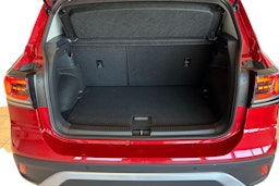 punainen Volkswagen T-Cross 2025 kuva 9.