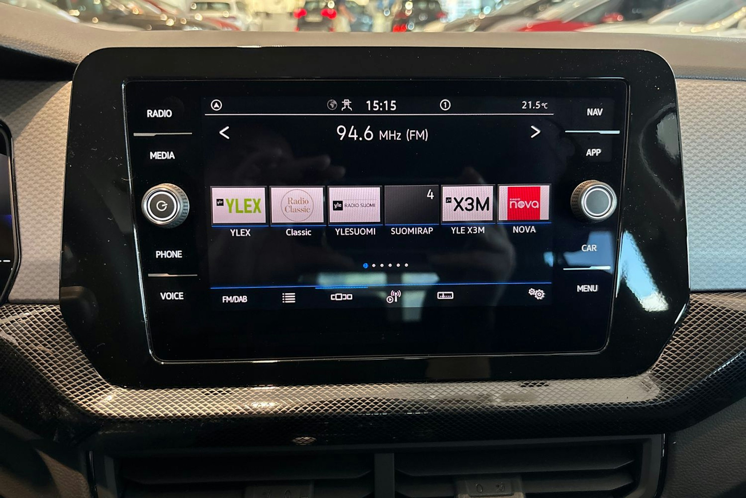punainen Volkswagen T-Cross 2025 kuva 14.