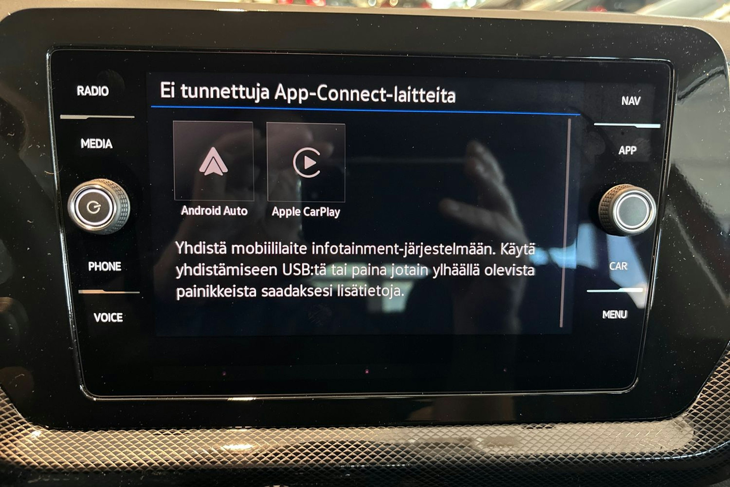 punainen Volkswagen T-Cross 2025 kuva 17.