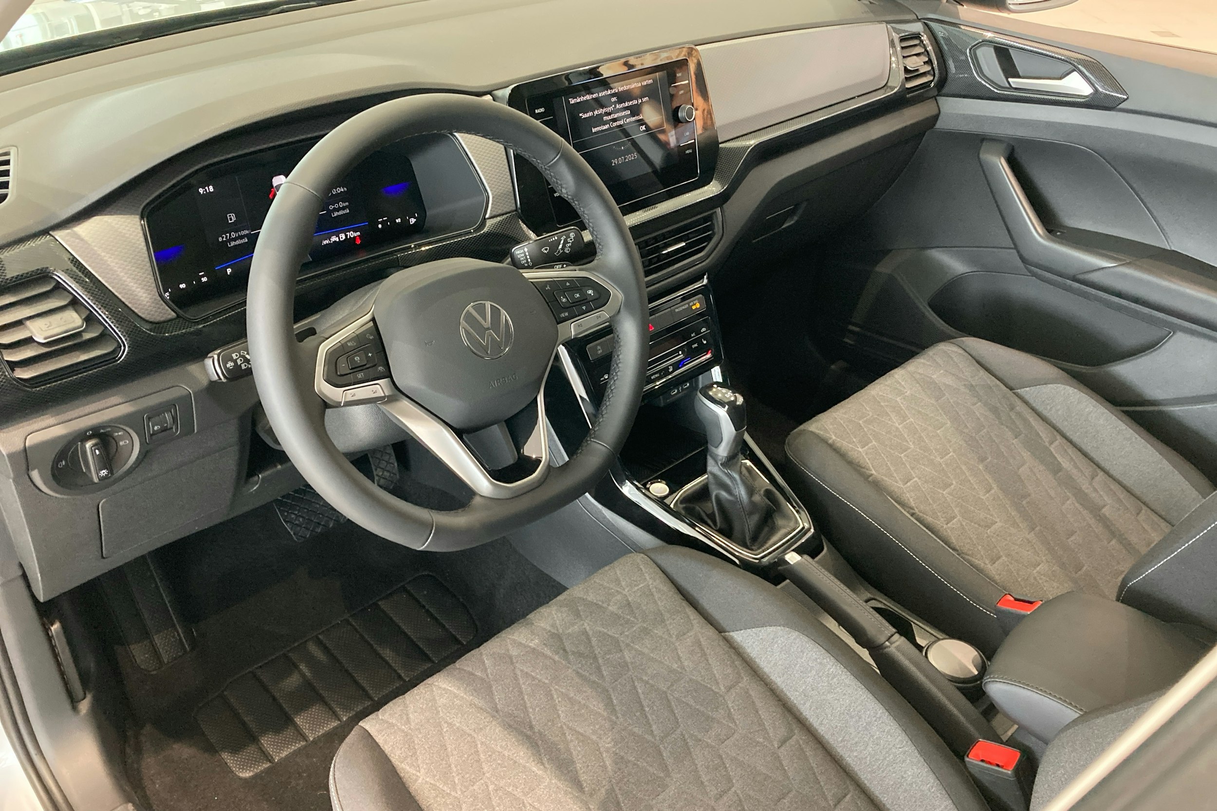 harmaa Volkswagen T-Cross 2025 kuva 6.