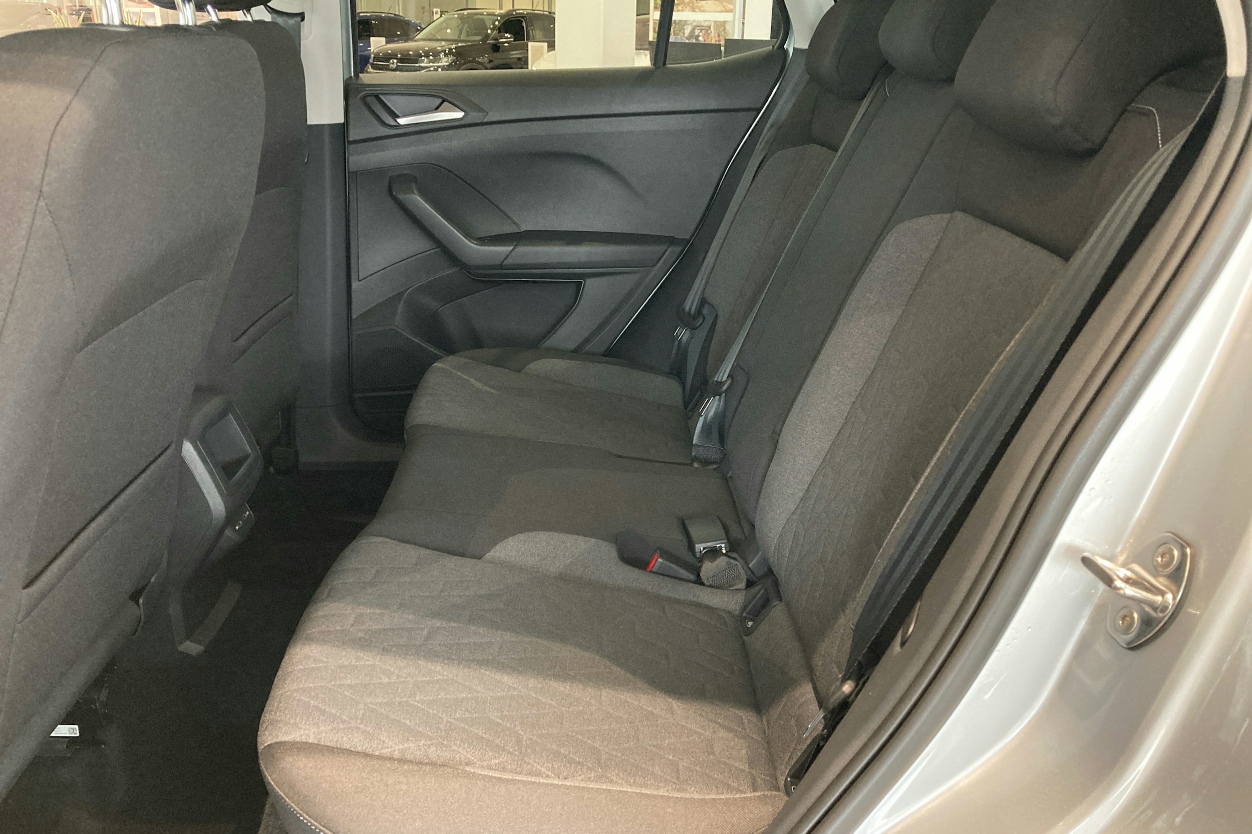 harmaa Volkswagen T-Cross 2025 kuva 8.