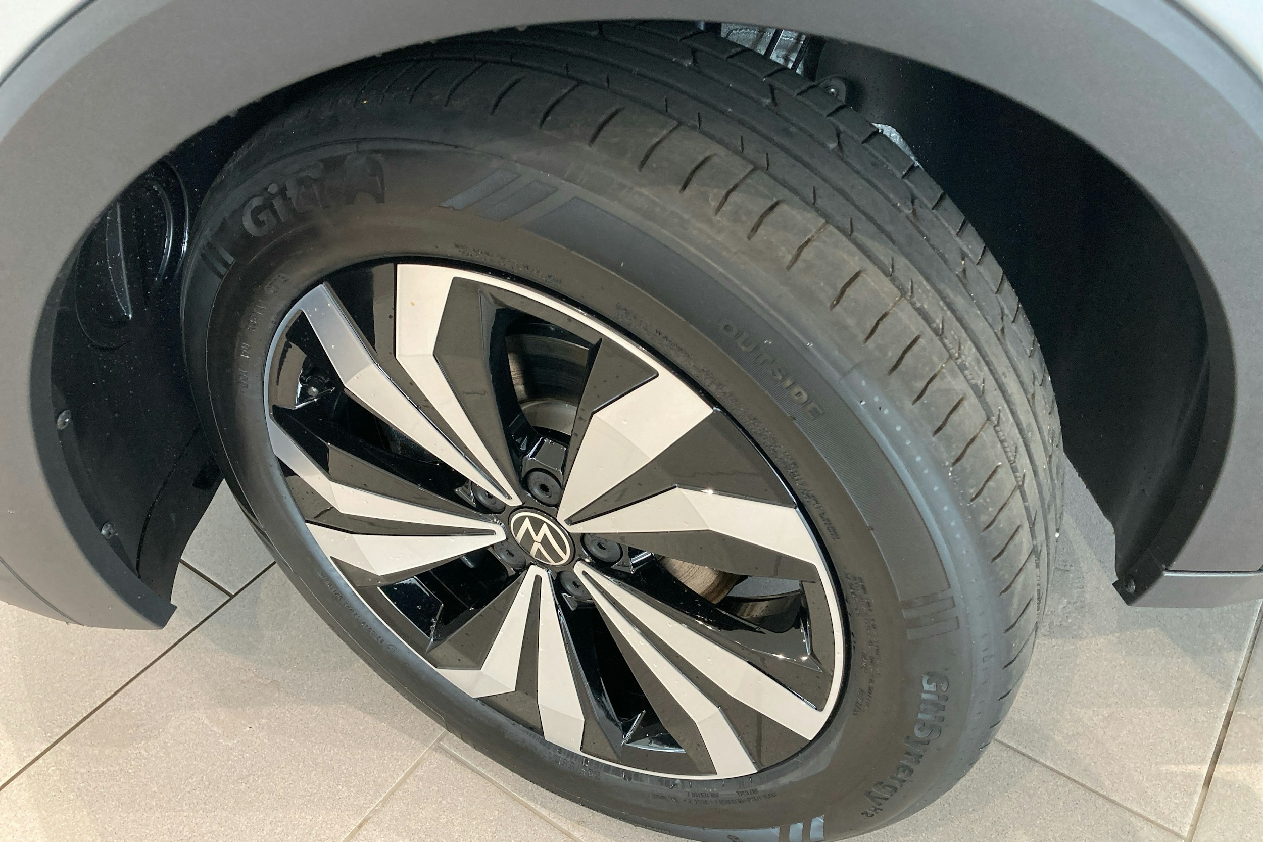 harmaa Volkswagen T-Cross 2025 kuva 10.