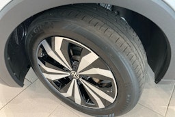 harmaa Volkswagen T-Cross 2025 kuva 10.