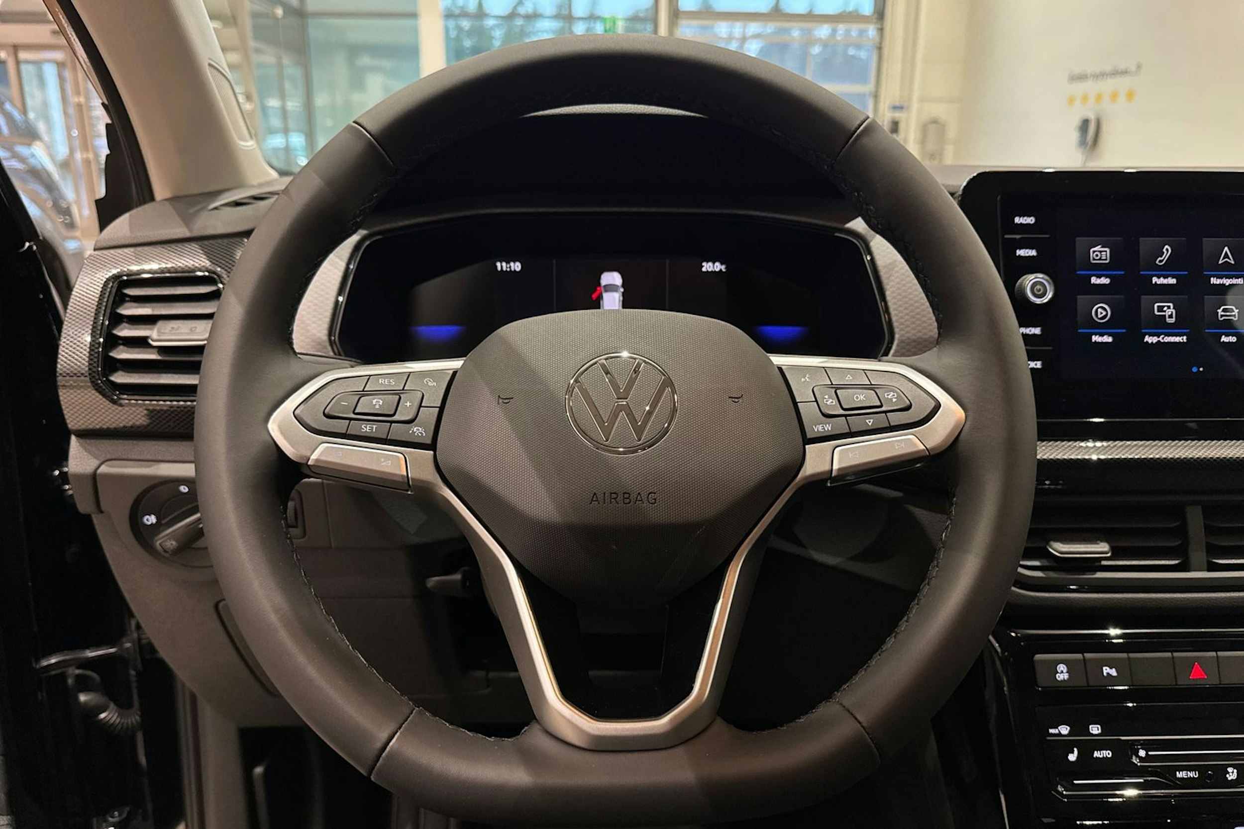 met. musta Volkswagen T-Cross 2025 kuva 11.