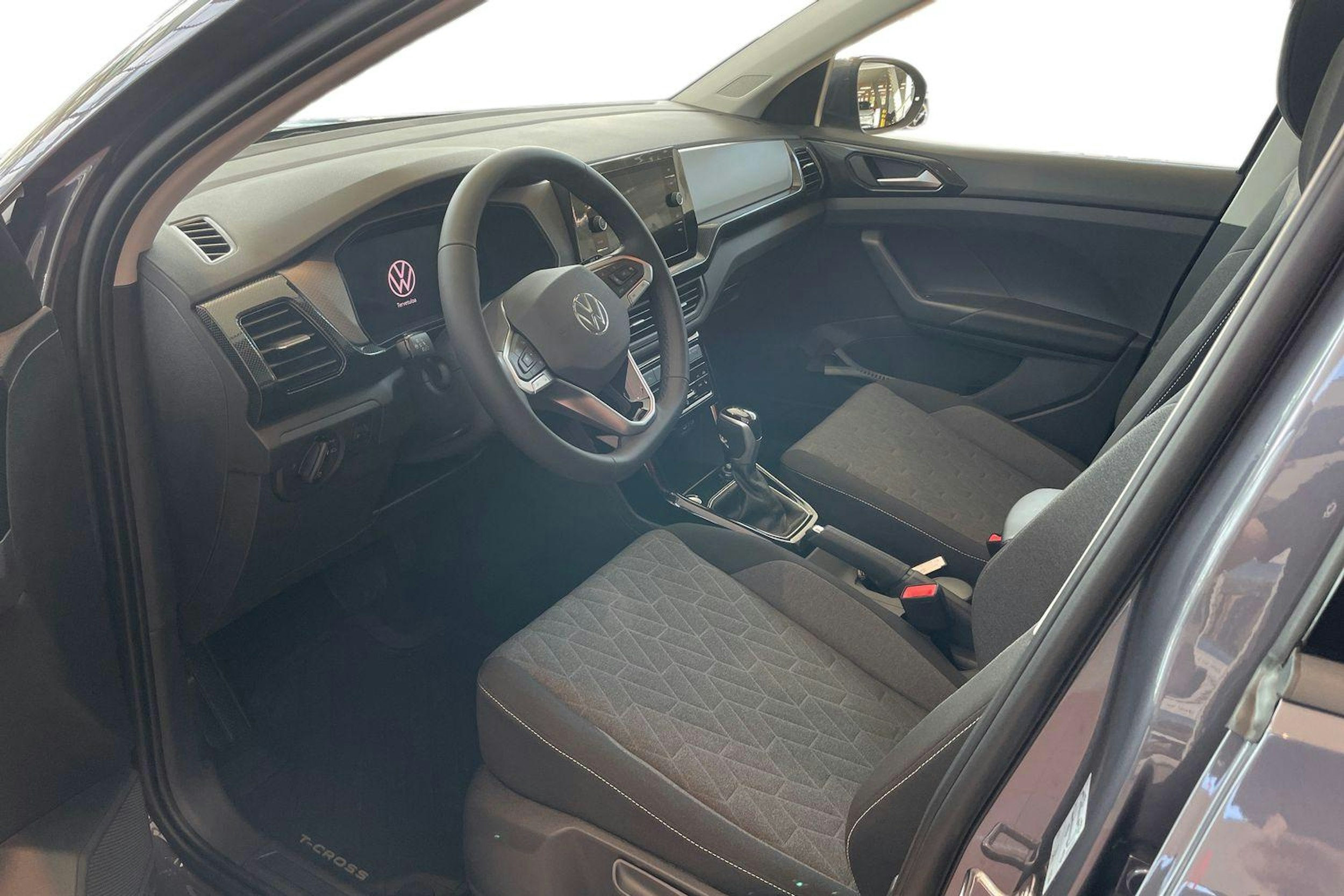 harmaa Volkswagen T-Cross 2025 kuva 6.