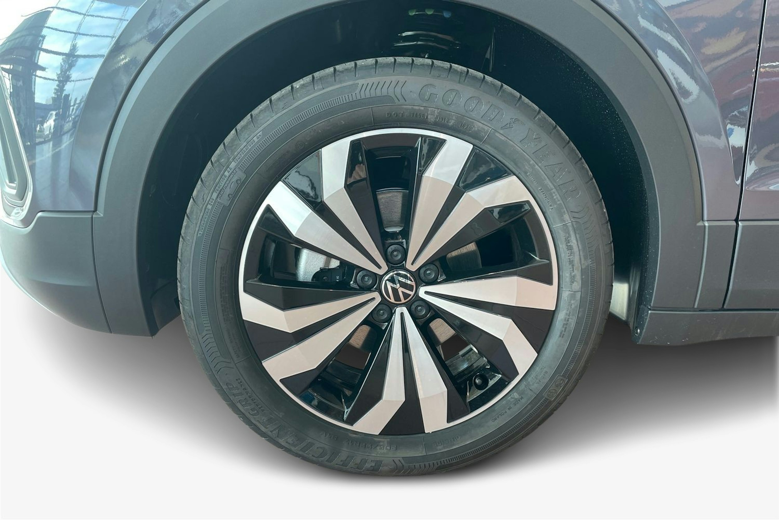 harmaa Volkswagen T-Cross 2025 kuva 9.
