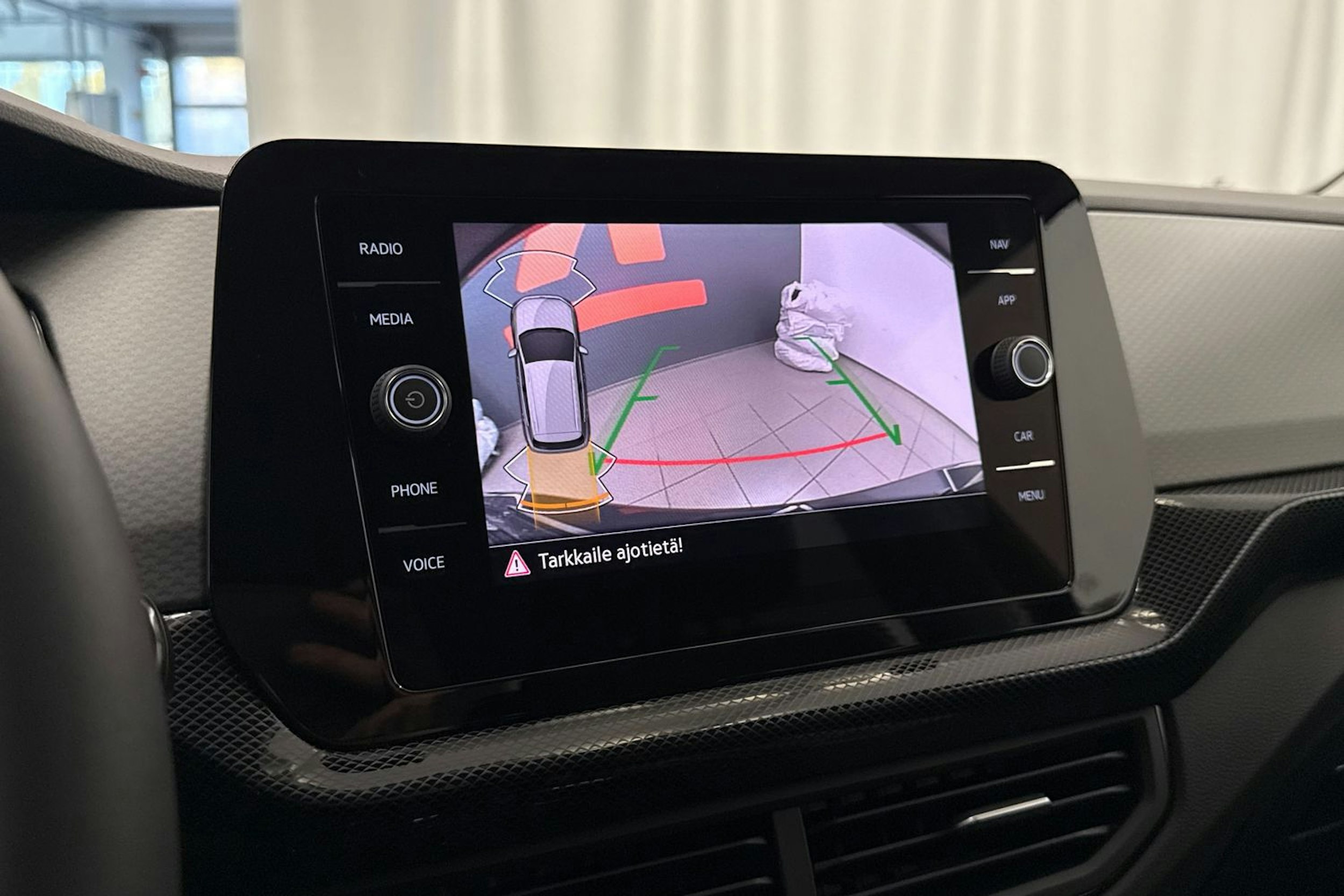 met. musta Volkswagen T-Cross 2025 kuva 25.