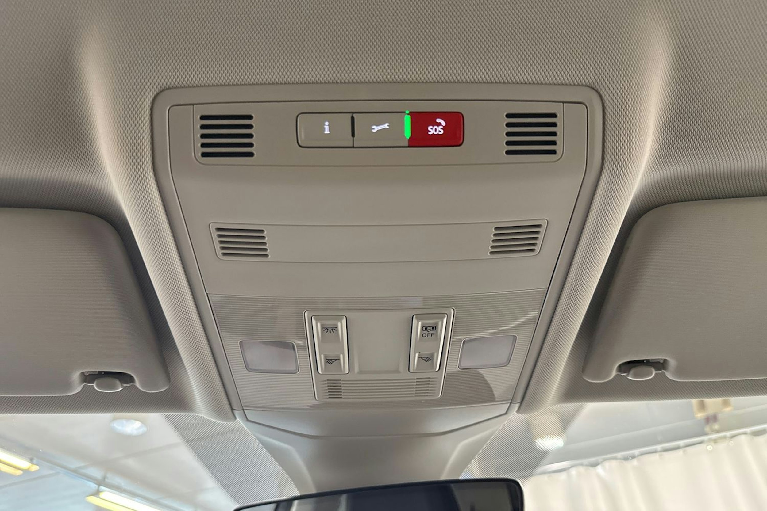 met. musta Volkswagen T-Cross 2025 kuva 27.