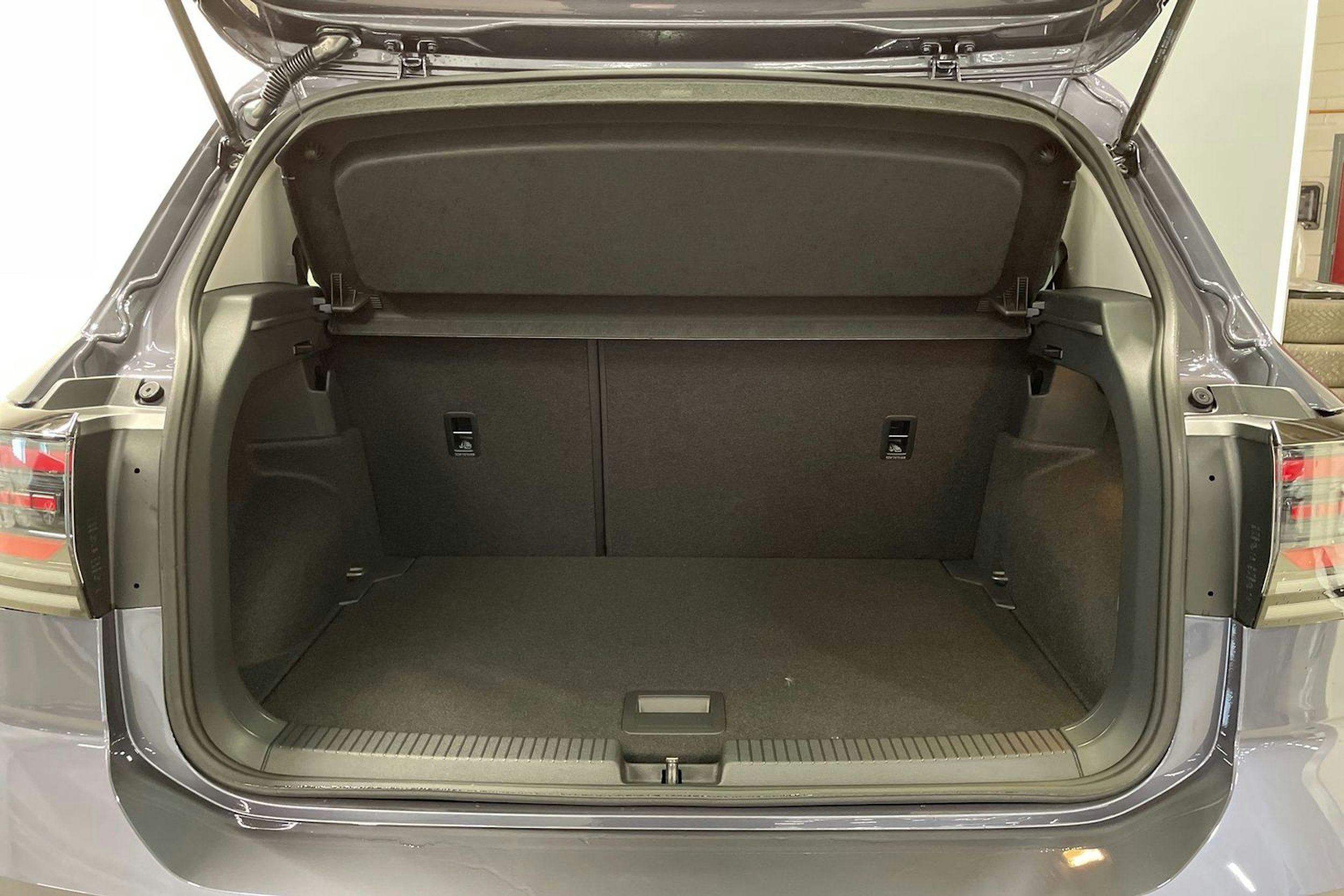 harmaa Volkswagen T-Cross 2025 kuva 14.