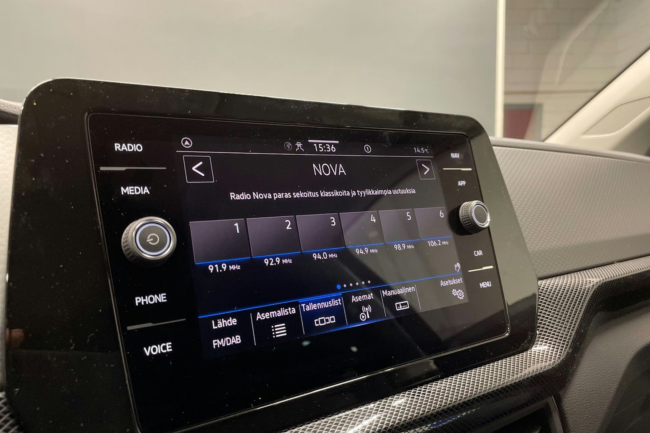 harmaa Volkswagen T-Cross 2025 kuva 15.