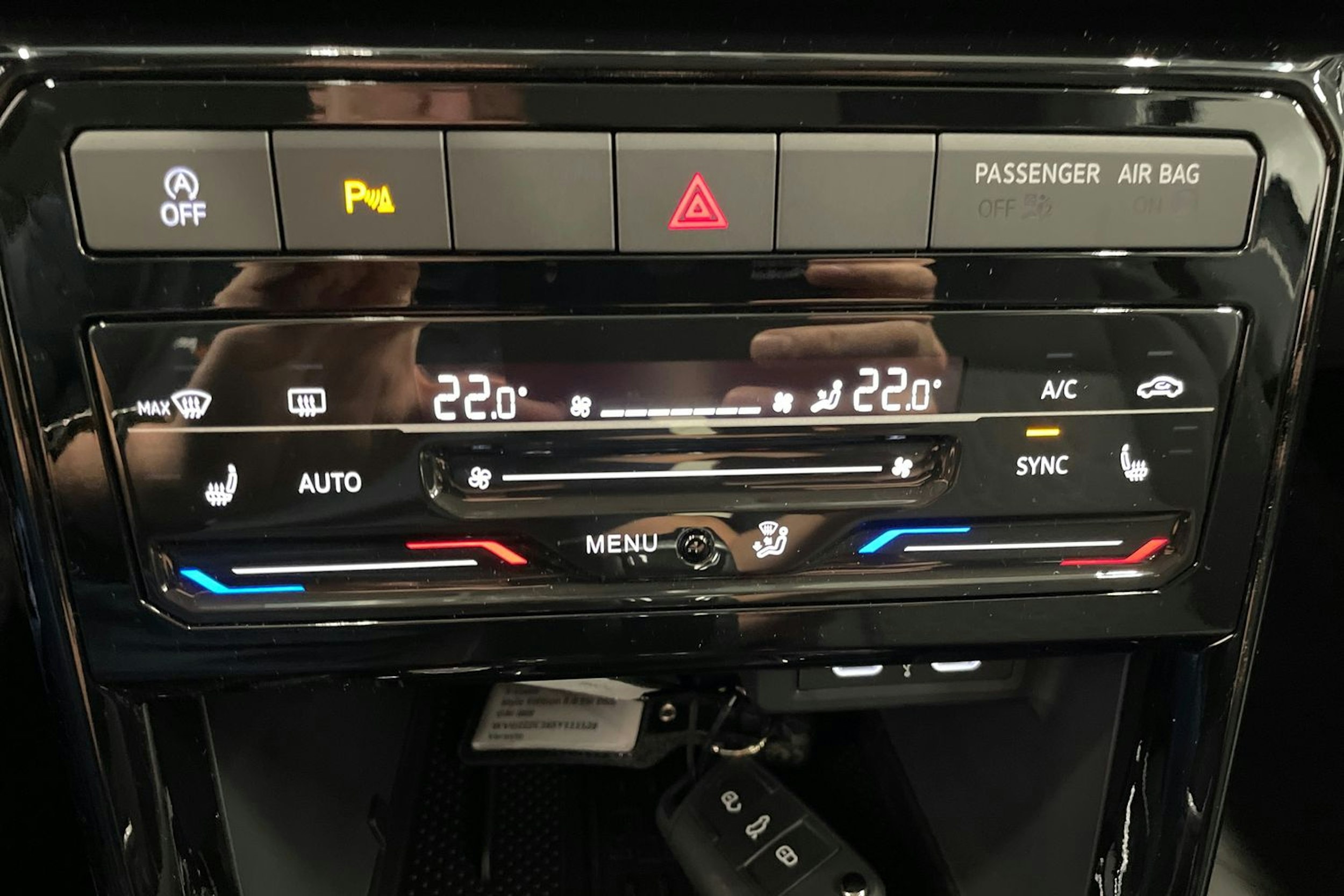 harmaa Volkswagen T-Cross 2025 kuva 11.