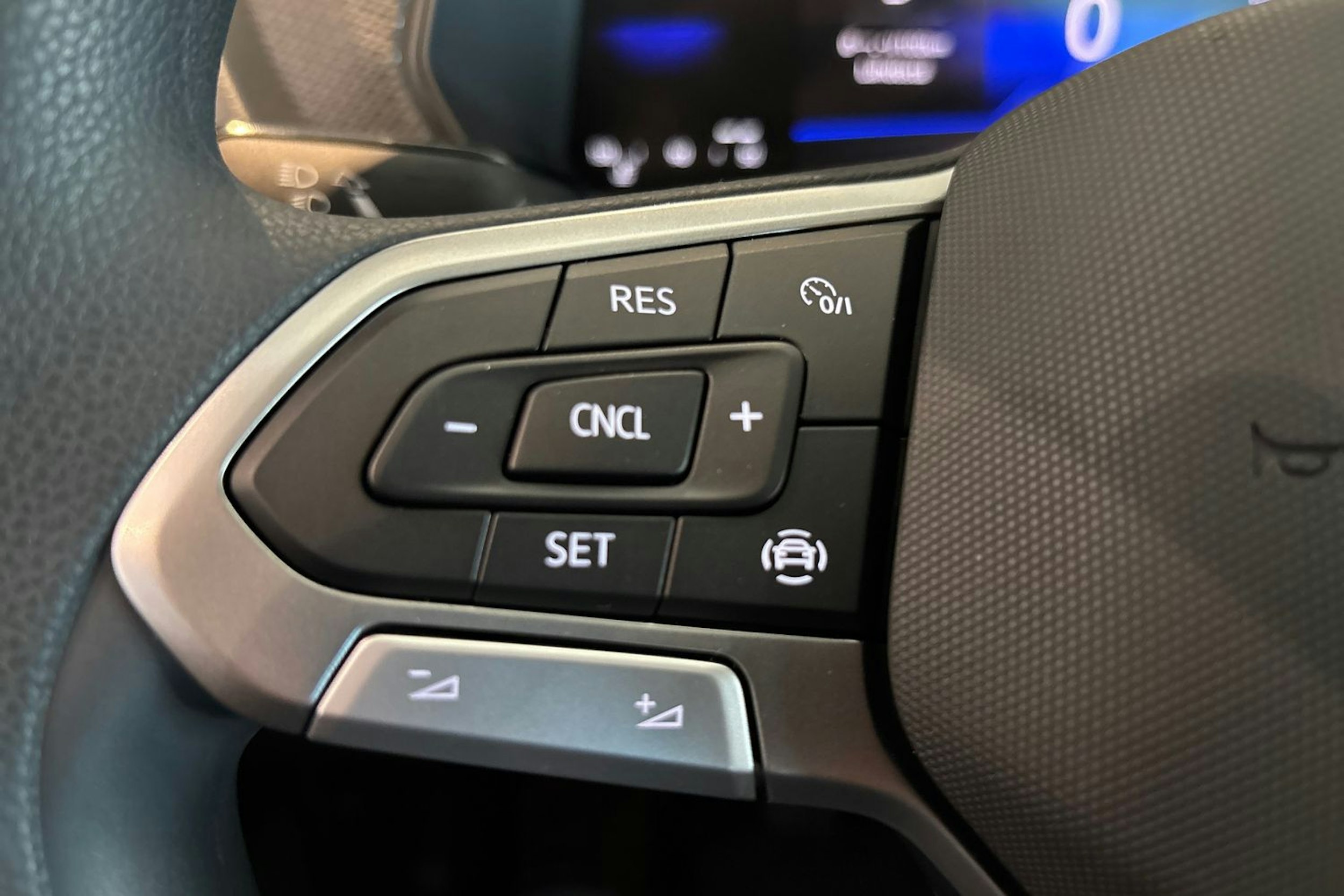 harmaa Volkswagen T-Cross 2025 kuva 12.