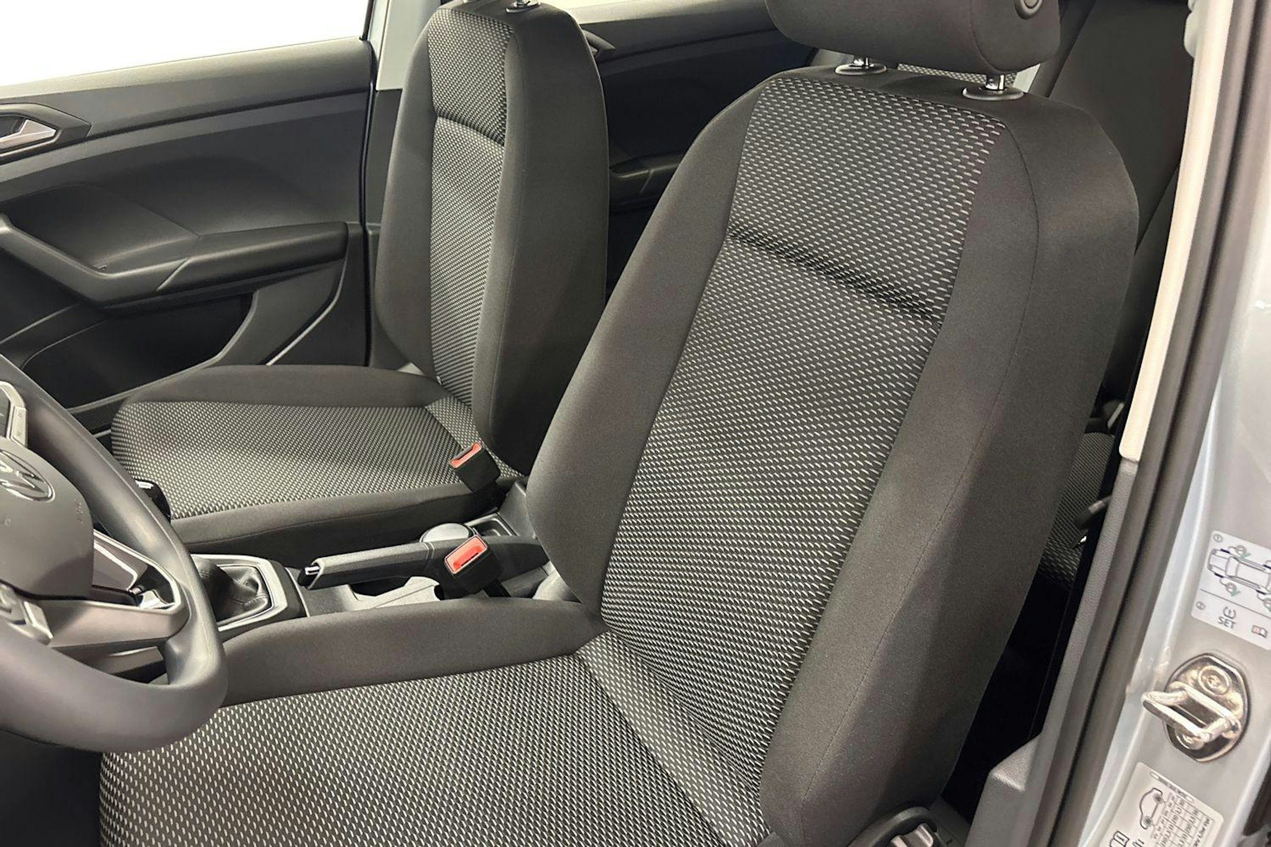 met. harmaa Volkswagen T-Cross 2025 kuva 8.