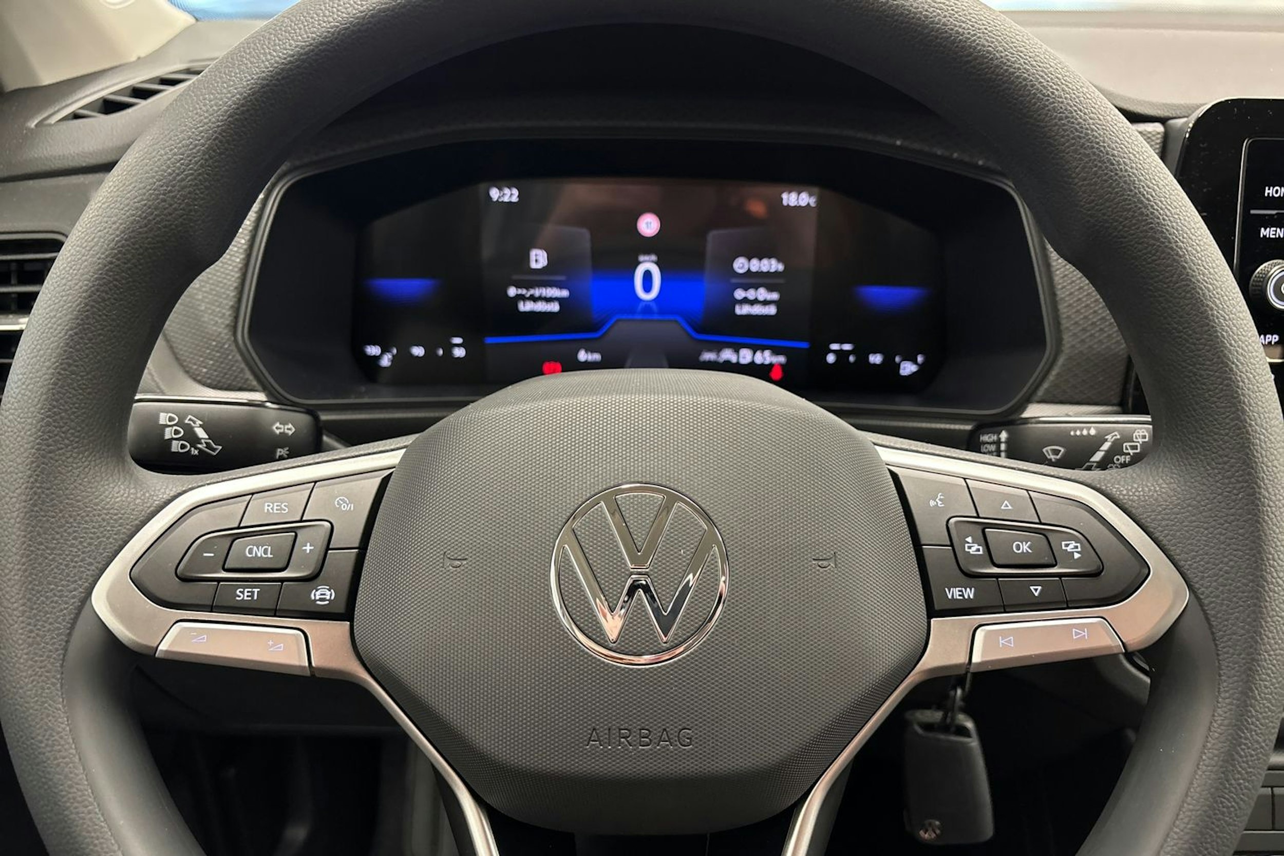 met. harmaa Volkswagen T-Cross 2025 kuva 11.
