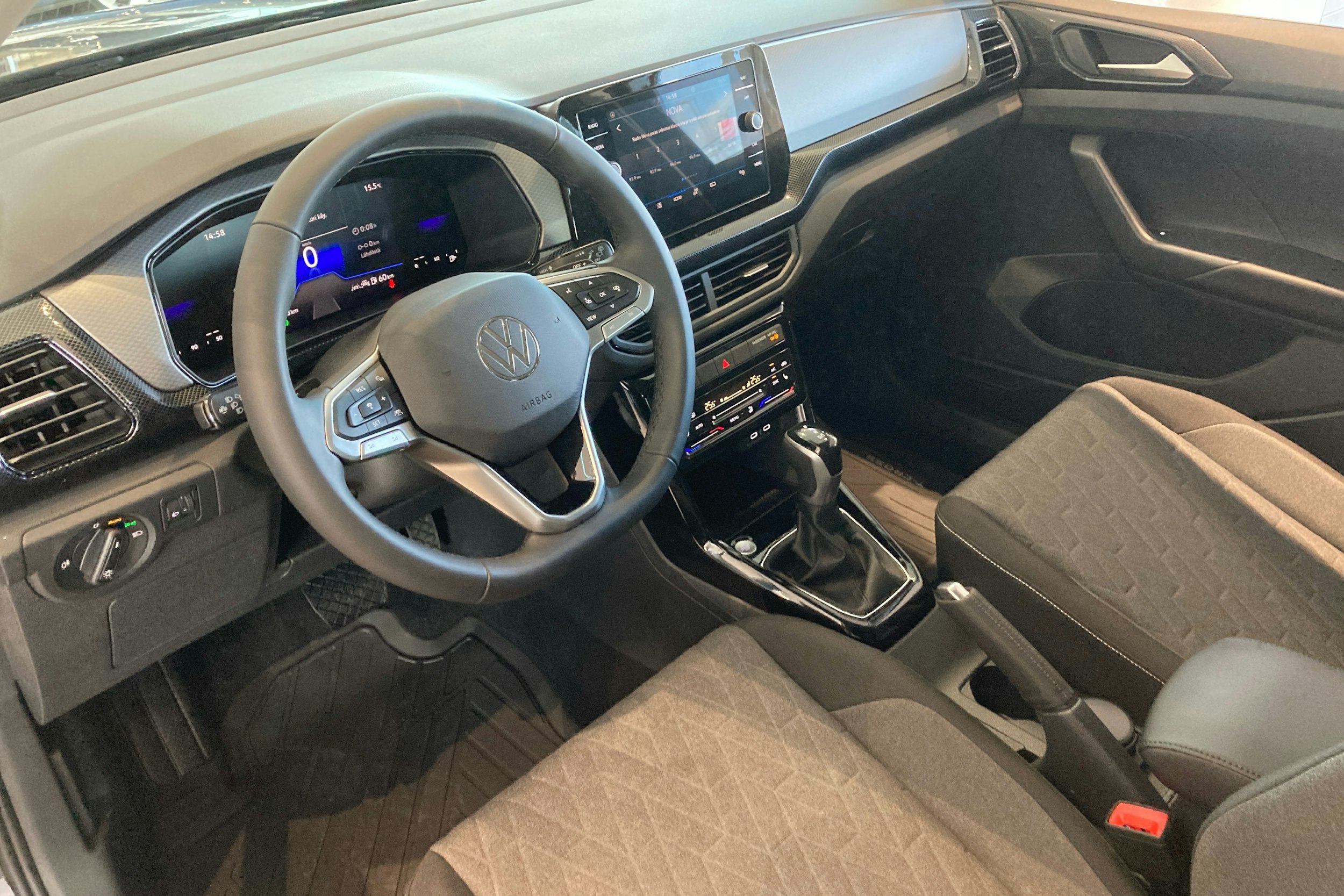 harmaa Volkswagen T-Cross 2025 kuva 6.