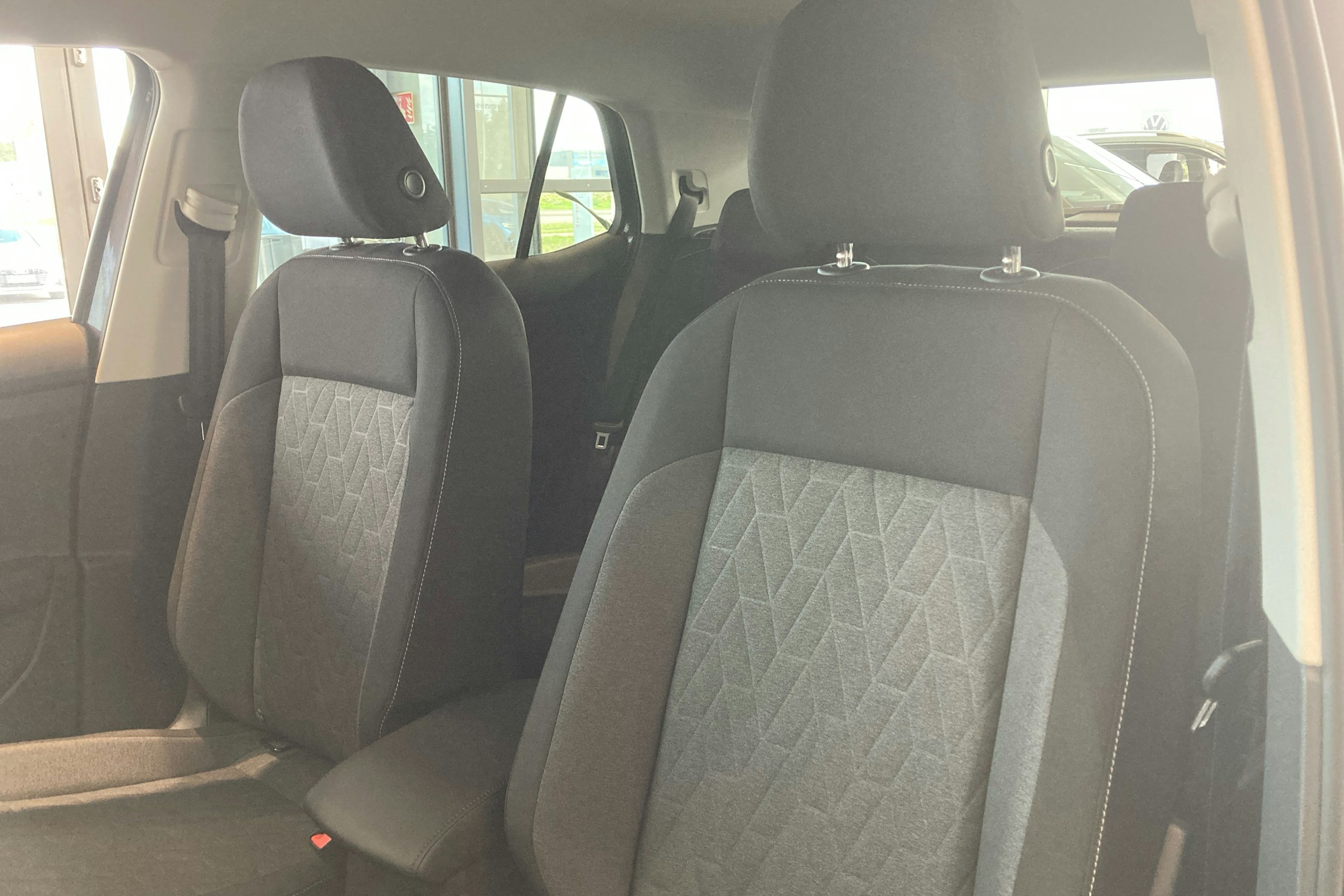 harmaa Volkswagen T-Cross 2025 kuva 11.