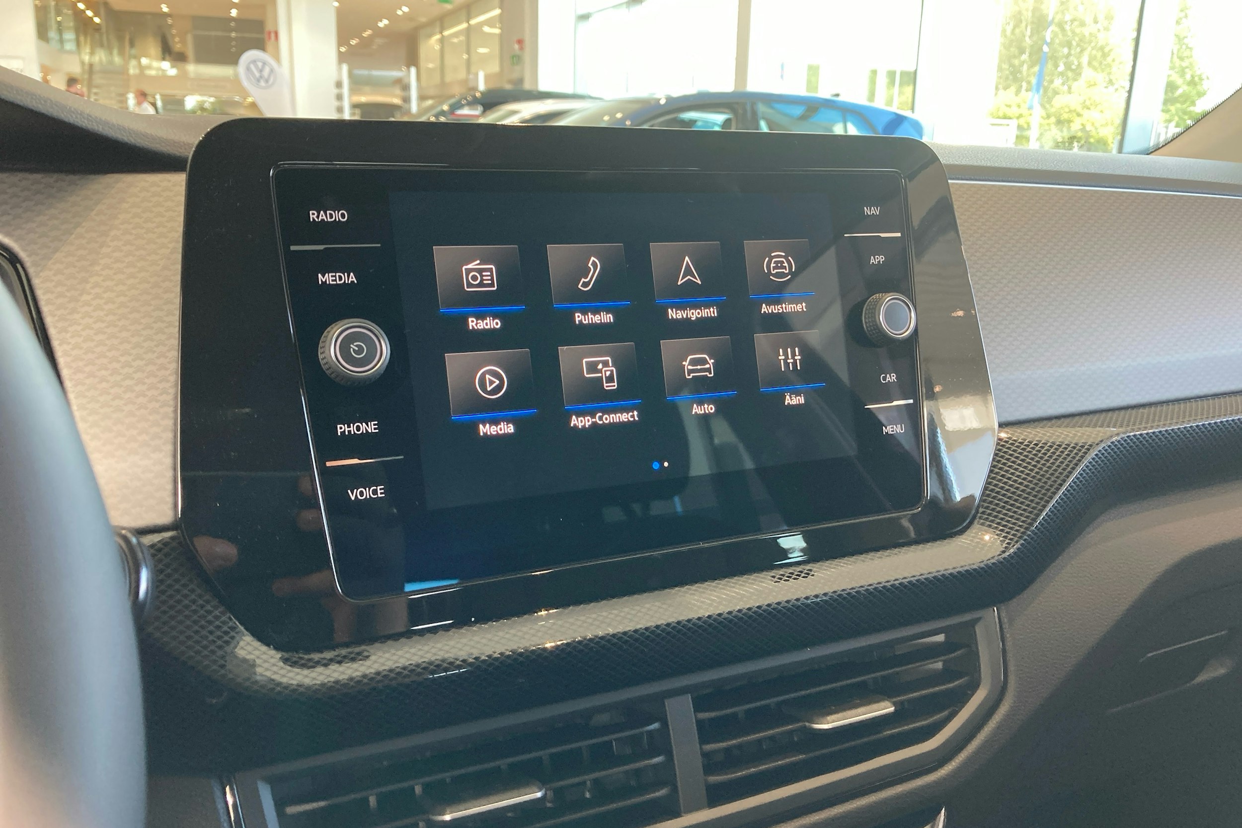 harmaa Volkswagen T-Cross 2025 kuva 14.