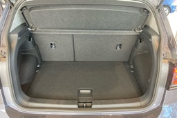harmaa Volkswagen T-Cross 2025 kuva 17.