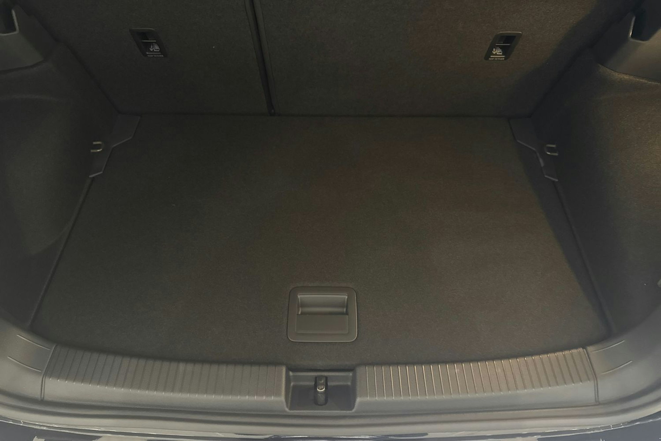 musta Volkswagen T-Cross 2025 kuva 13.