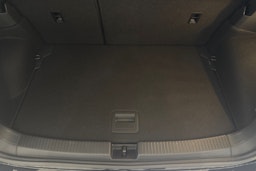 musta Volkswagen T-Cross 2025 kuva 13.