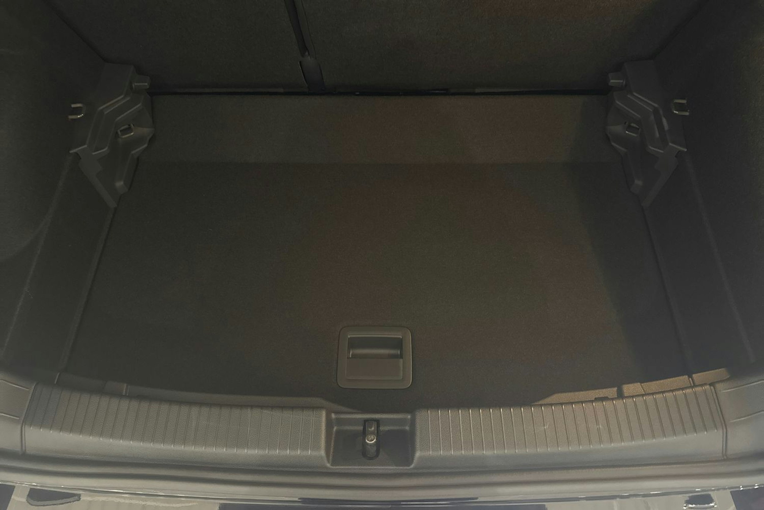 musta Volkswagen T-Cross 2025 kuva 14.