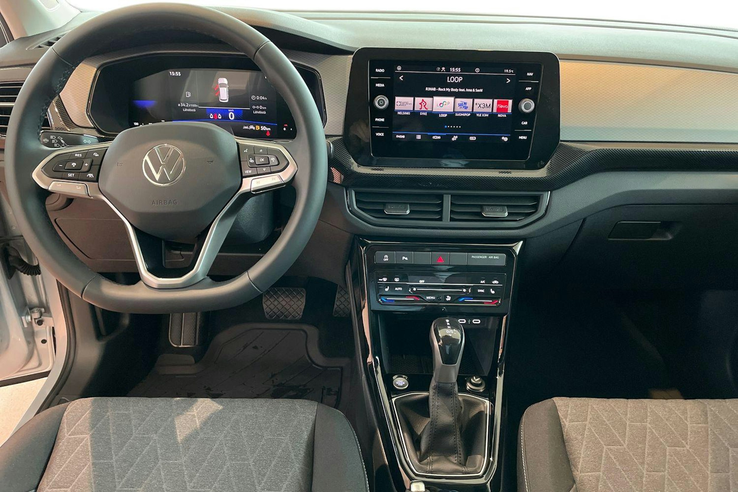 harmaa Volkswagen T-Cross 2025 kuva 7.