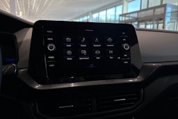 met. musta Volkswagen T-Cross 2025 kuva 12.