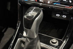 met. musta Volkswagen T-Cross 2025 kuva 19.