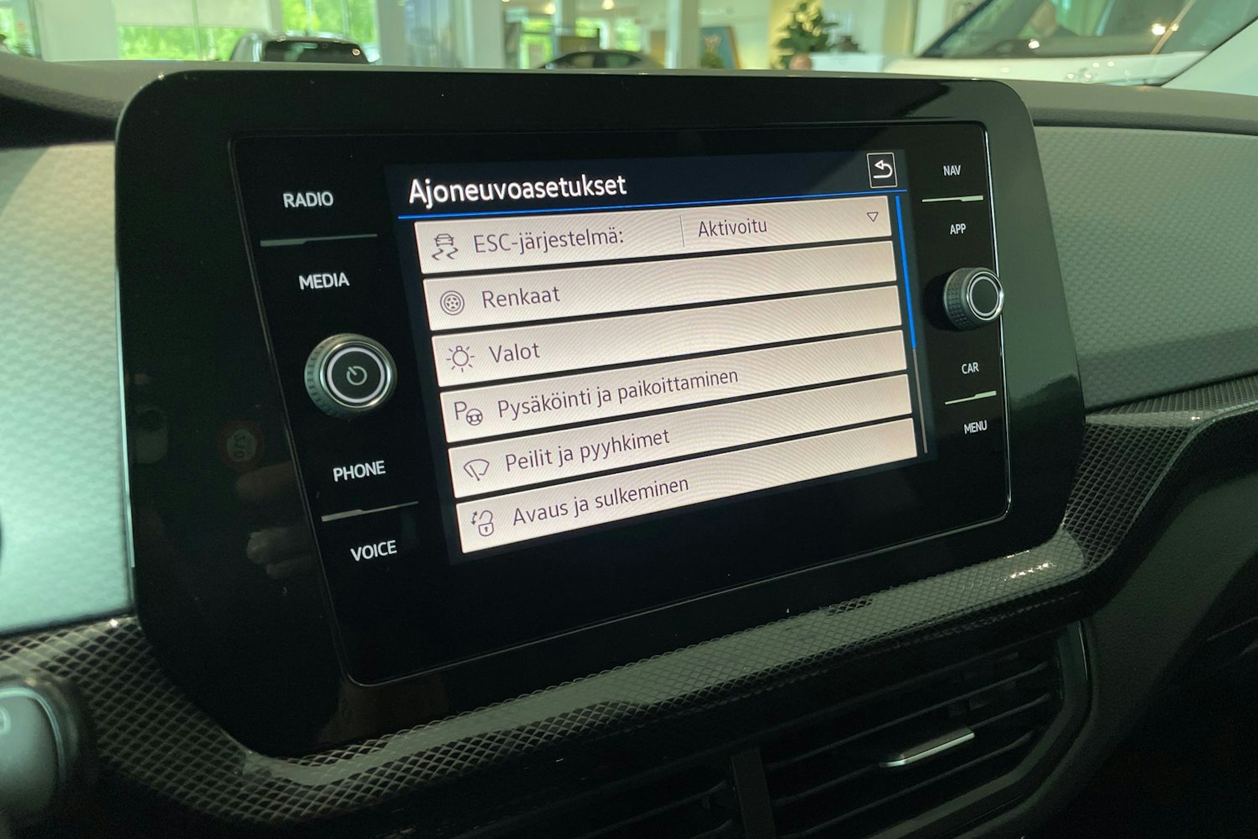punainen Volkswagen T-Cross 2025 kuva 13.
