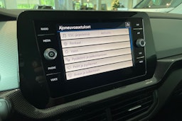 punainen Volkswagen T-Cross 2025 kuva 13.