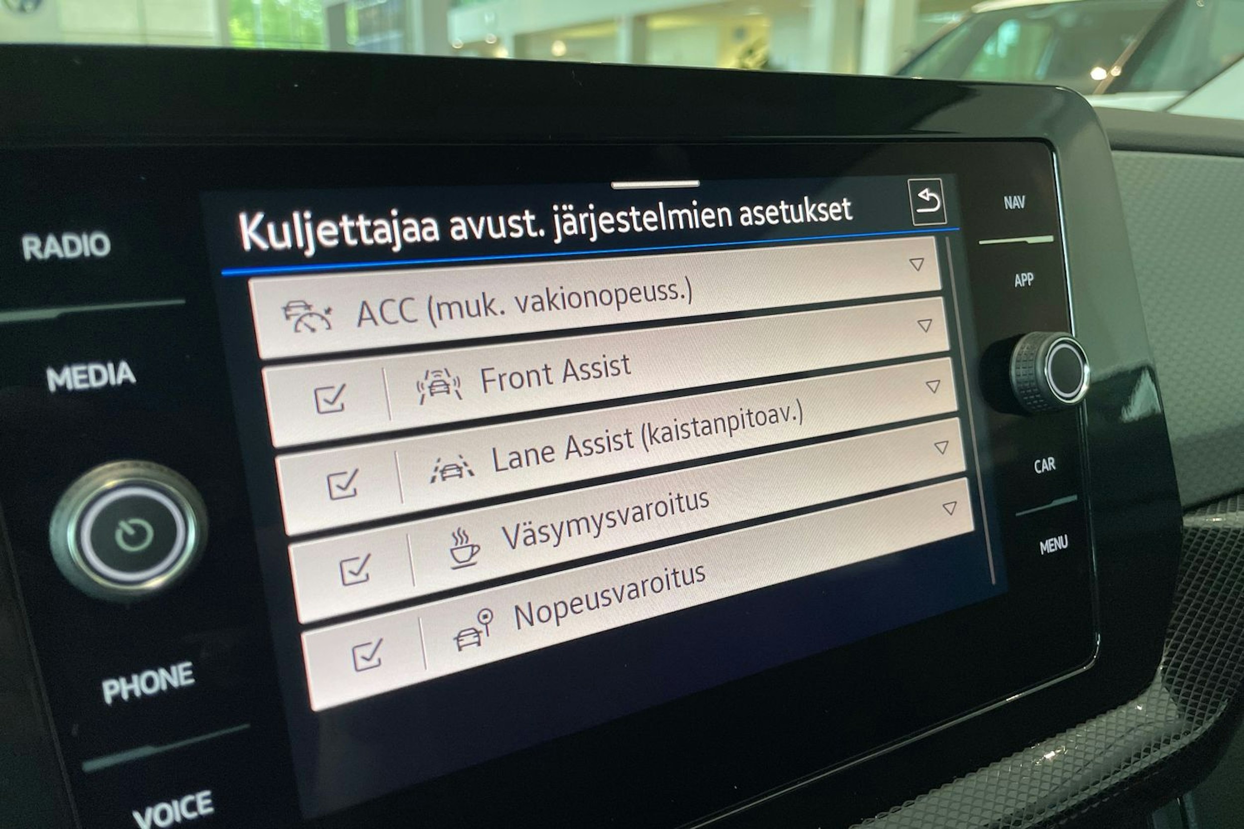 punainen Volkswagen T-Cross 2025 kuva 15.