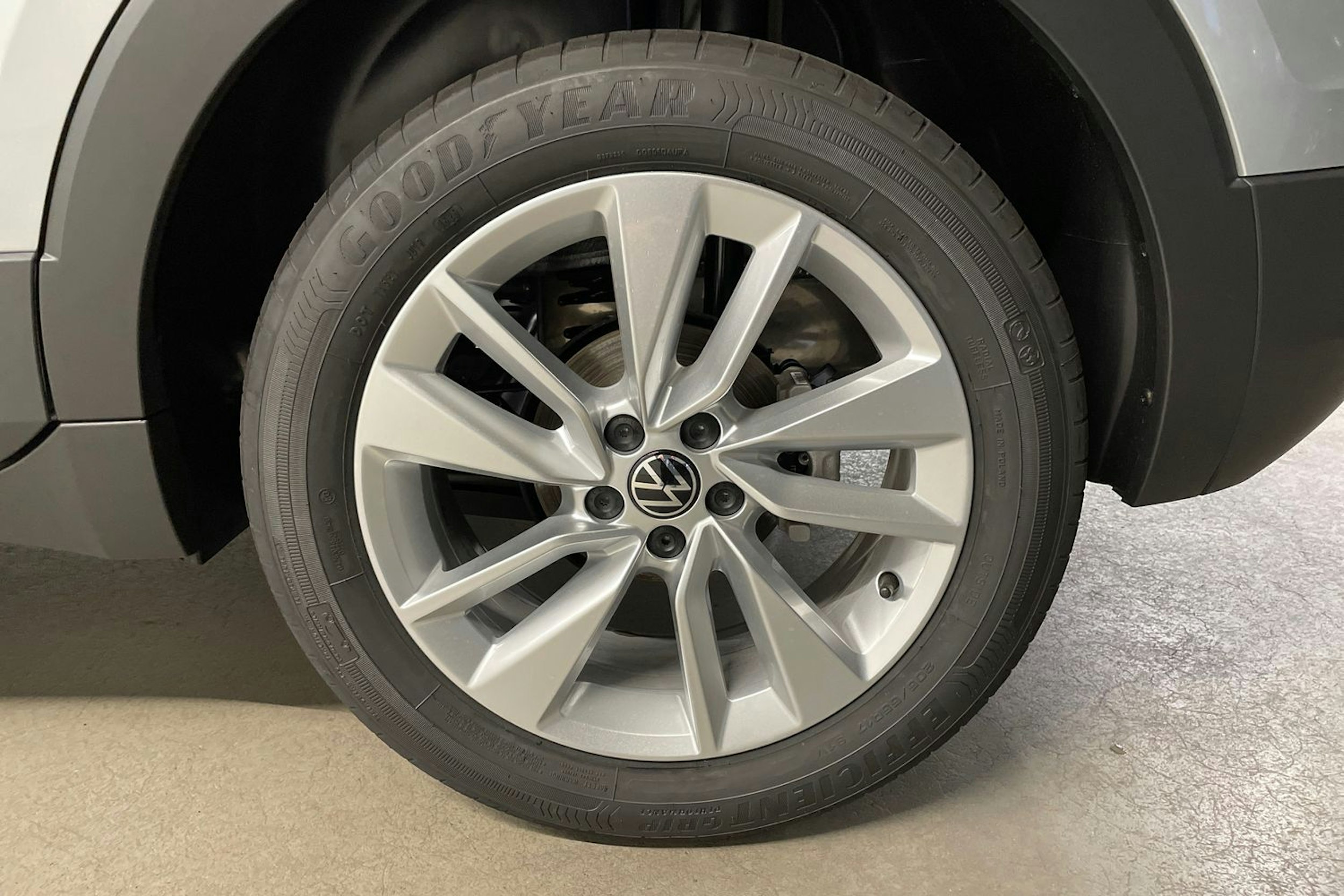 harmaa Volkswagen T-Cross 2025 kuva 13.