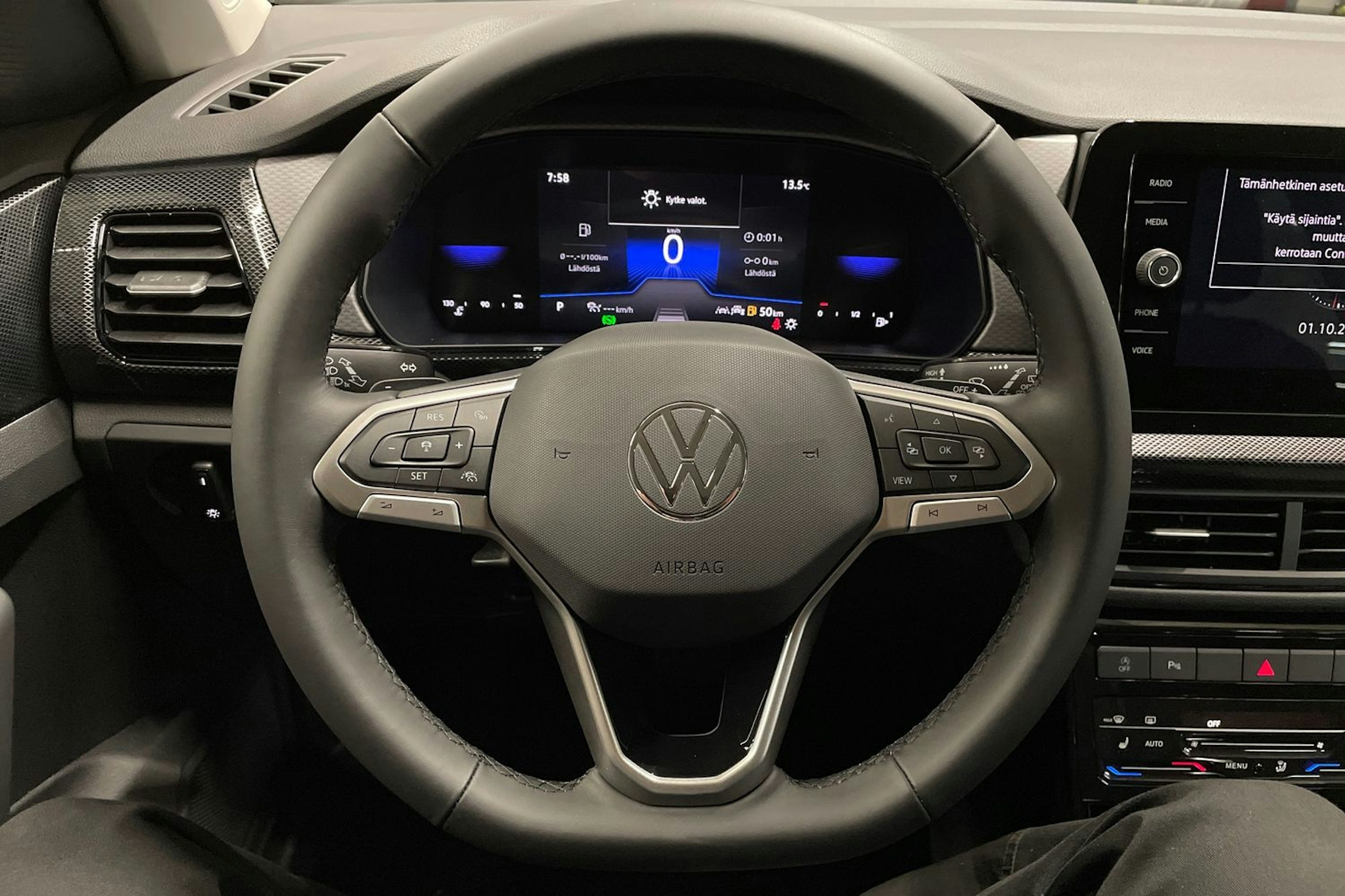 harmaa Volkswagen T-Cross 2025 kuva 15.