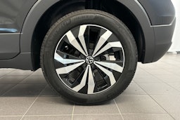 musta Volkswagen T-Cross 2025 kuva 10.