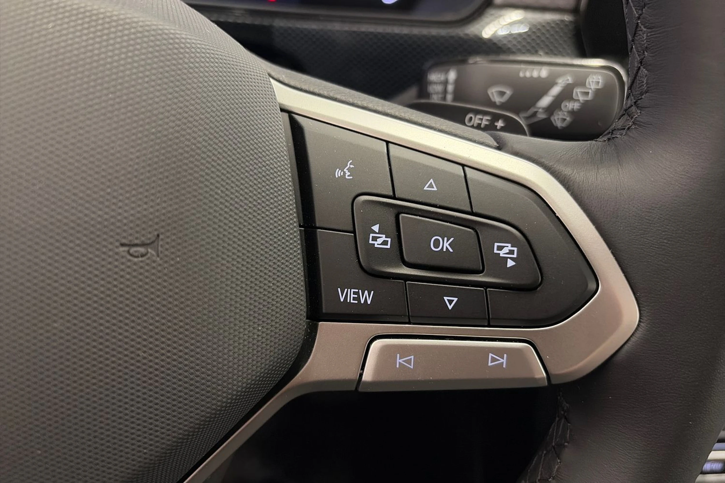 harmaa Volkswagen T-Cross 2025 kuva 19.