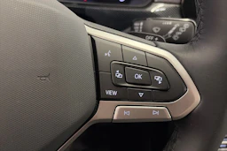 harmaa Volkswagen T-Cross 2025 kuva 19.