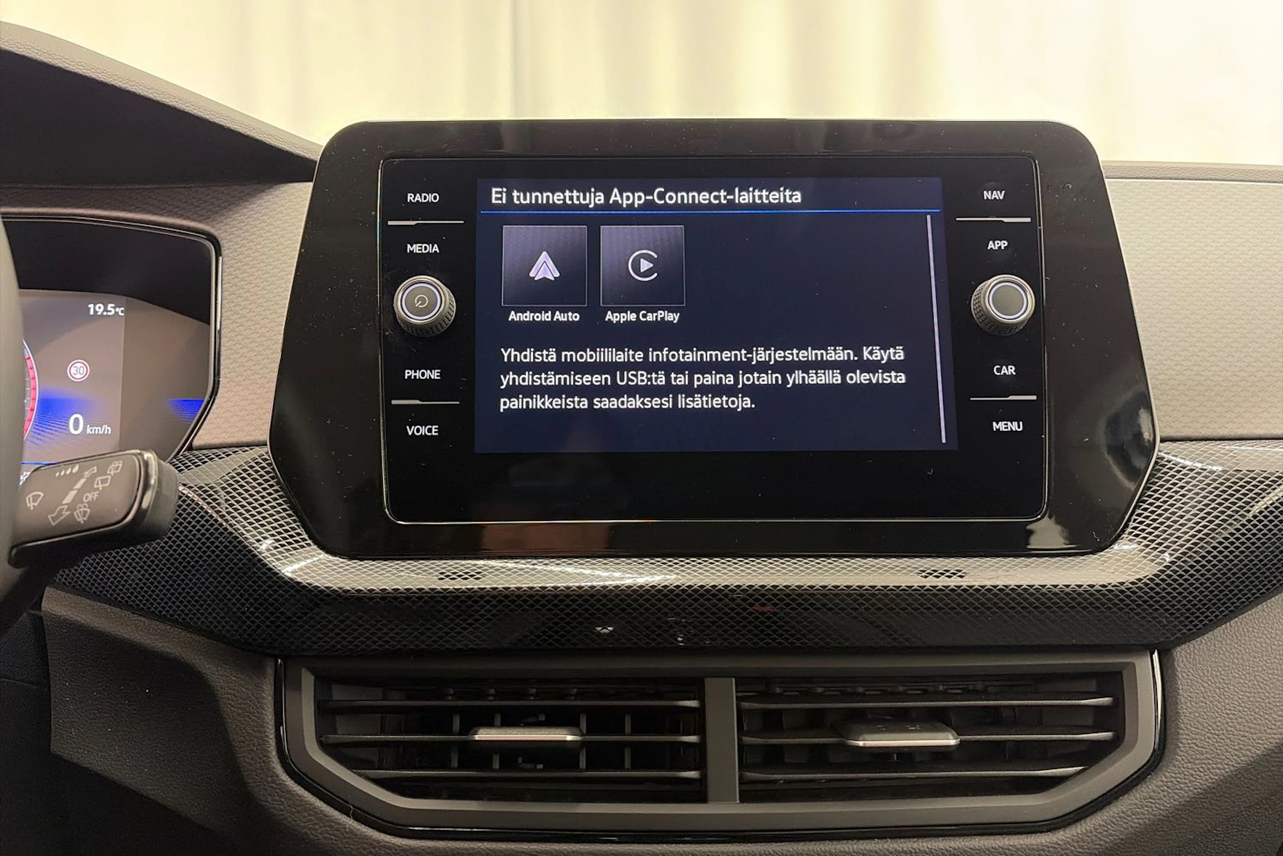 harmaa Volkswagen T-Cross 2025 kuva 22.