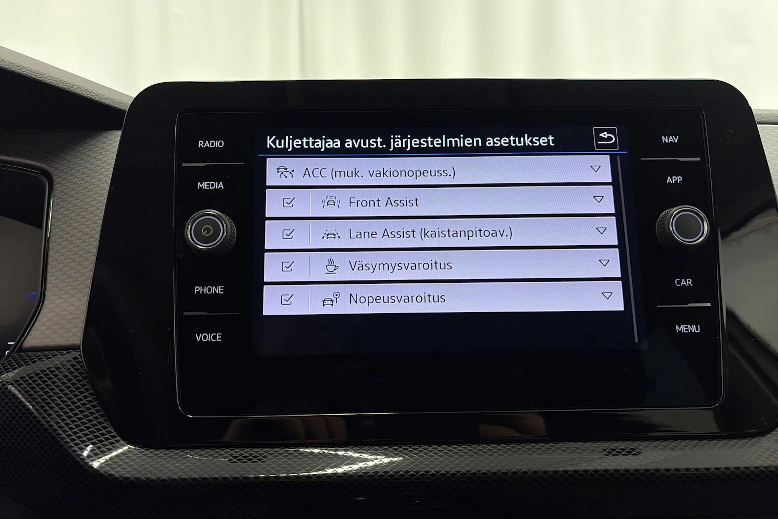 harmaa Volkswagen T-Cross 2025 kuva 23.